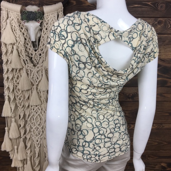 Deletta‎ | Scoop Circle Drape Open Back Blouse - Picture 3 of 6